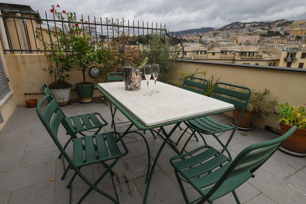 Altido Apt For 3 With Rooftop Balcony And Lovely Cityview Γένοβα Εξωτερικό φωτογραφία
